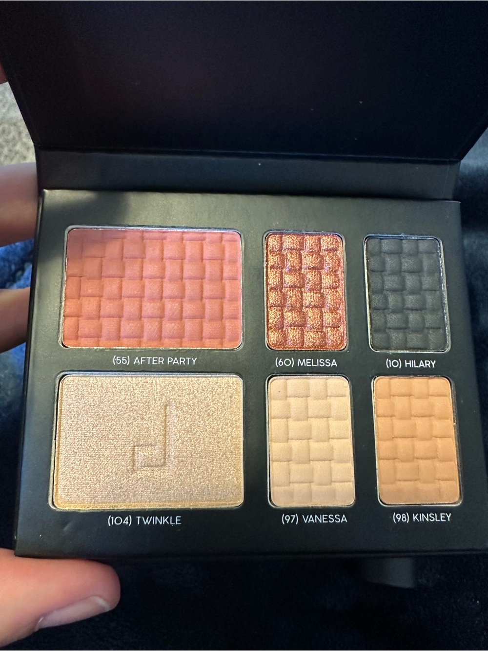 Makeup Bundle - Picture 2 of 3